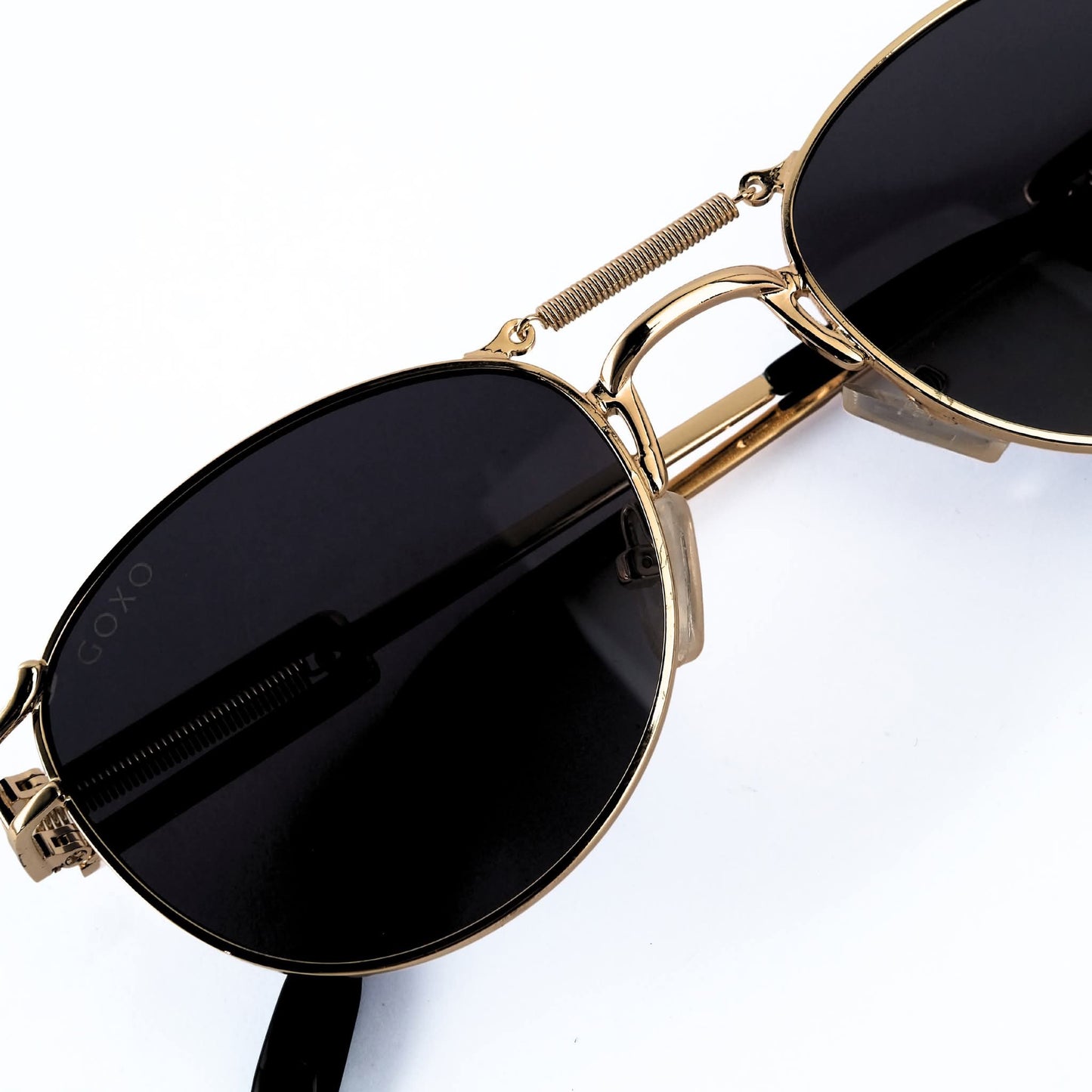 Golden-Black Metal Oval 280