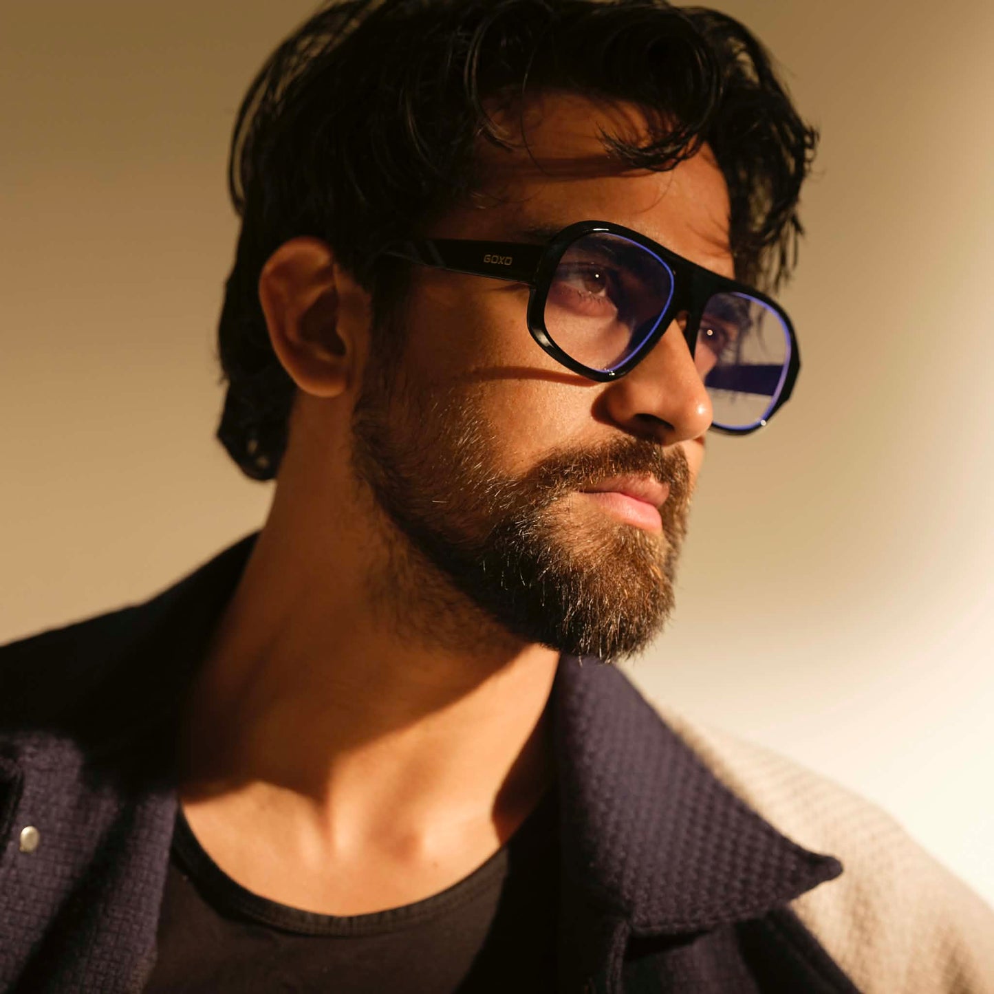 Oversized frames 590