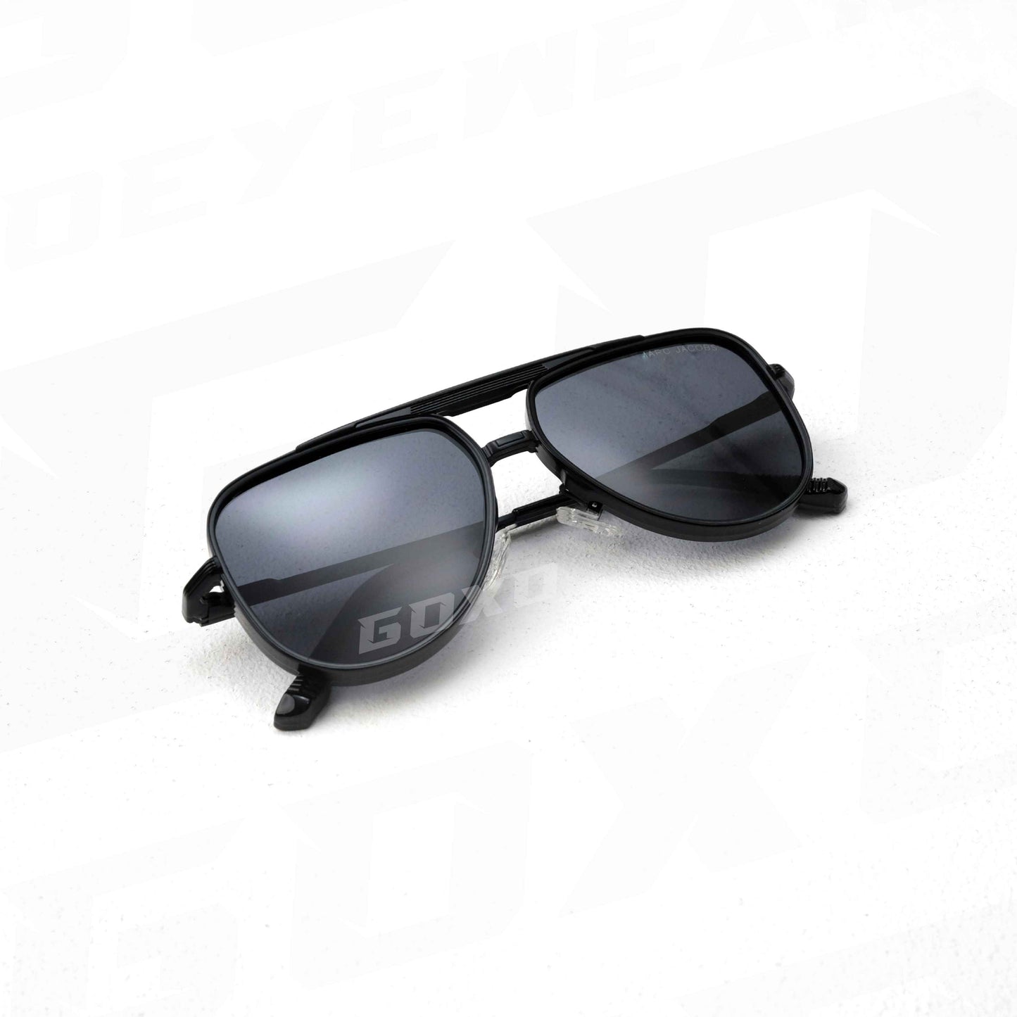 Branded metal black c47