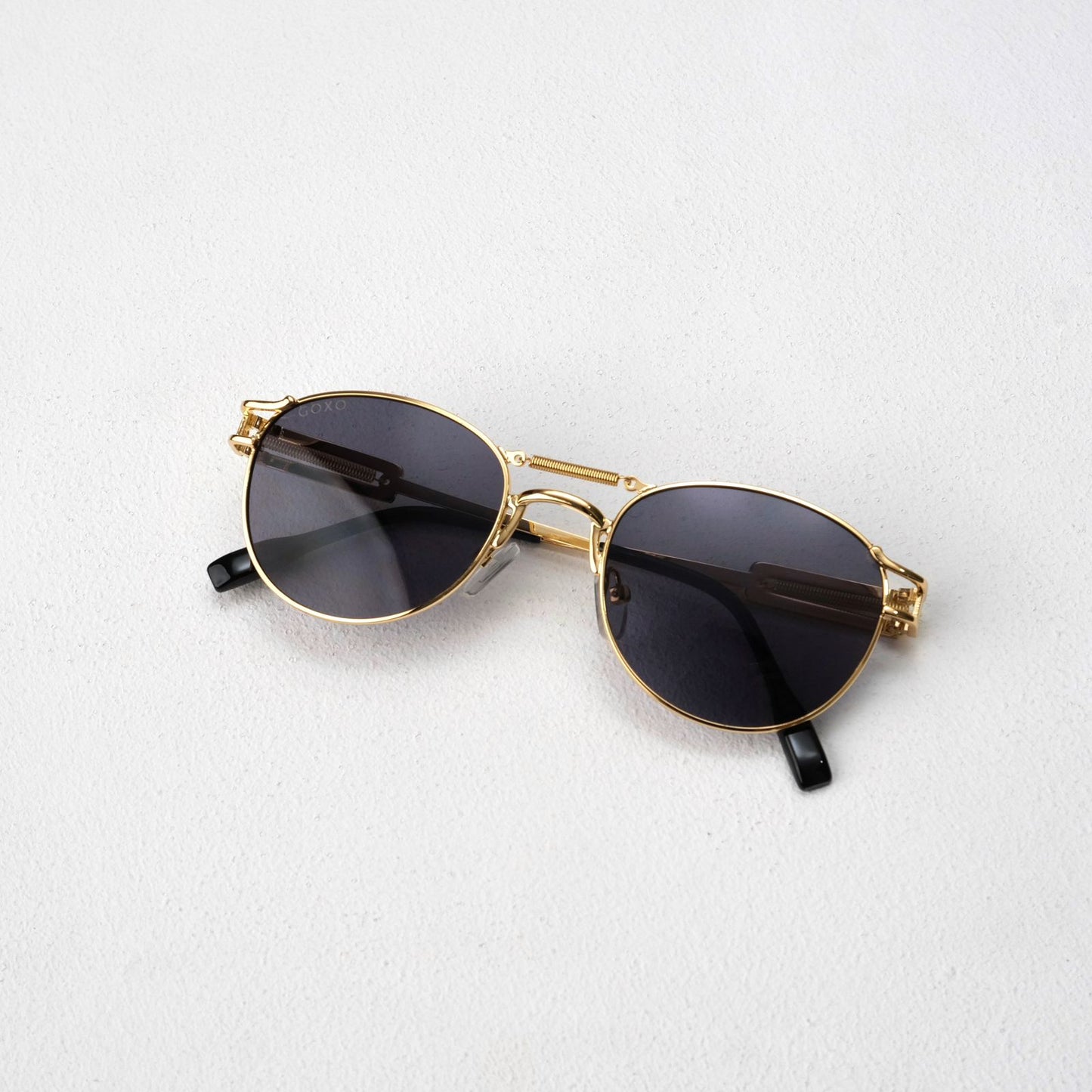 Golden-Black Metal Oval 280