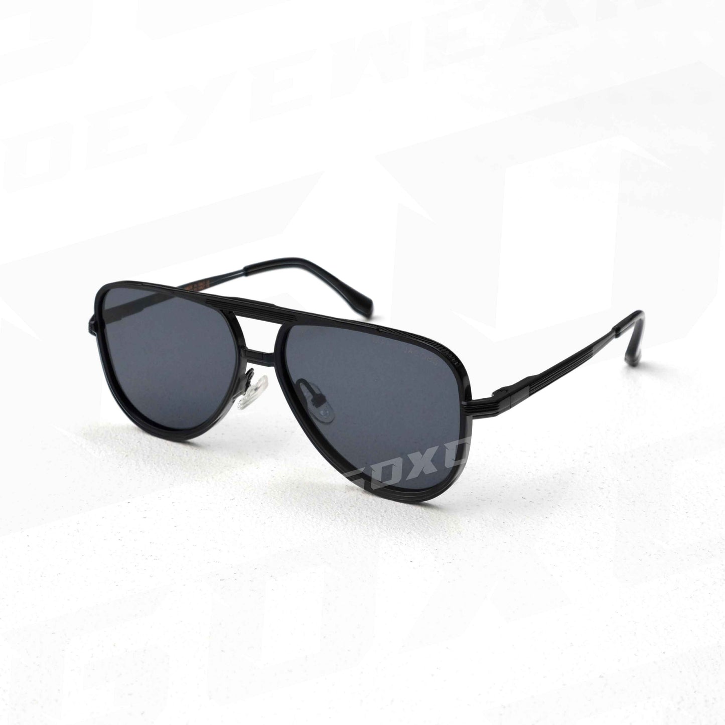 Branded metal black c47