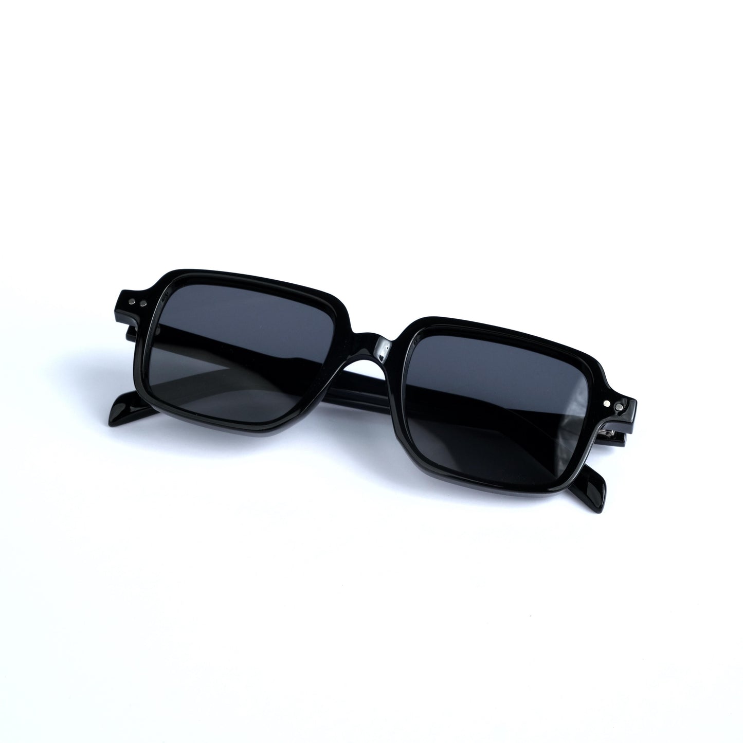 Square black 497