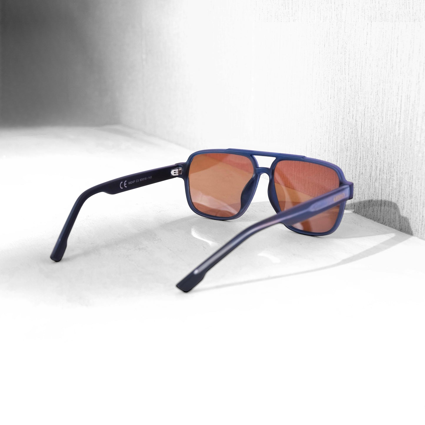 The navigator polarized 646