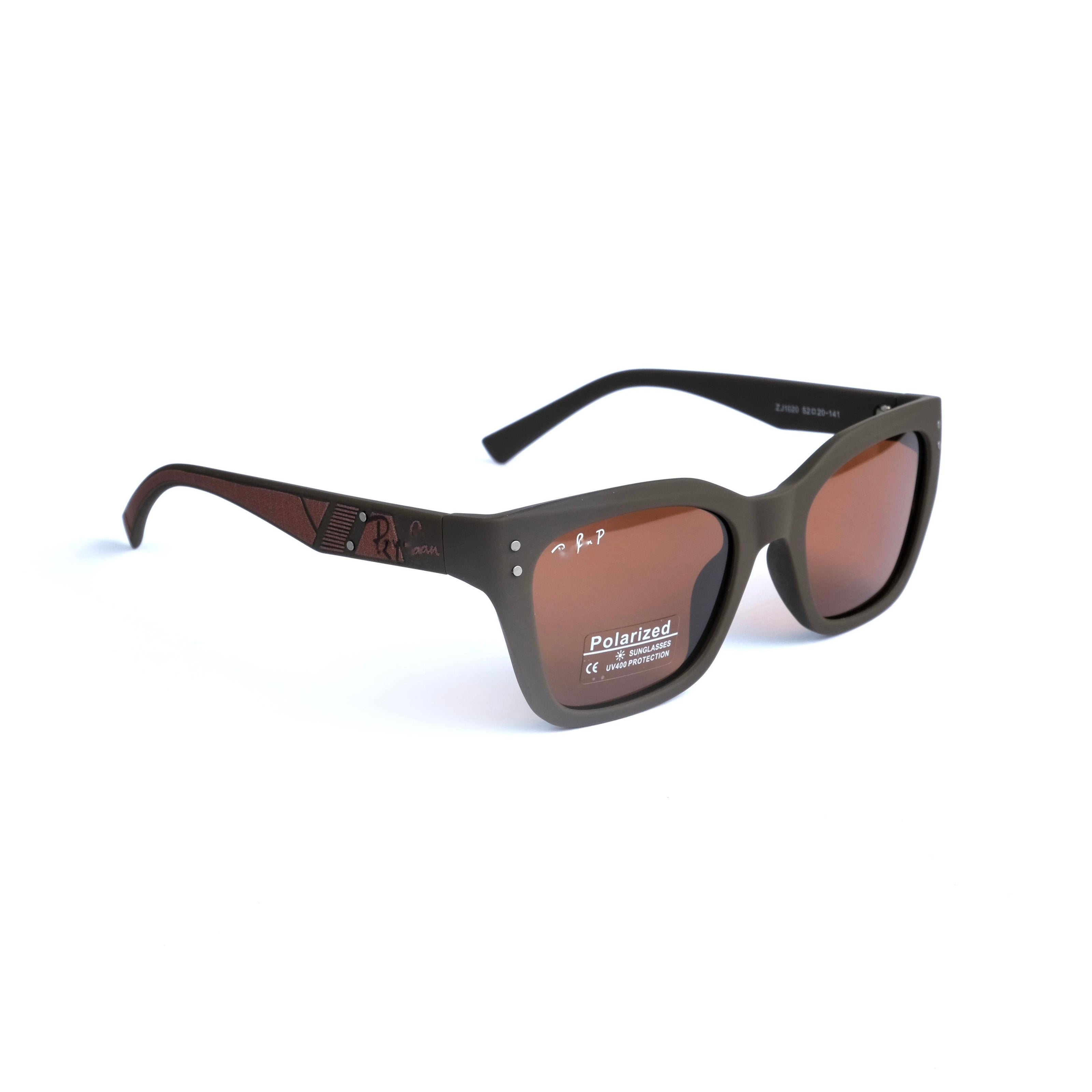 Polarized Brown 476