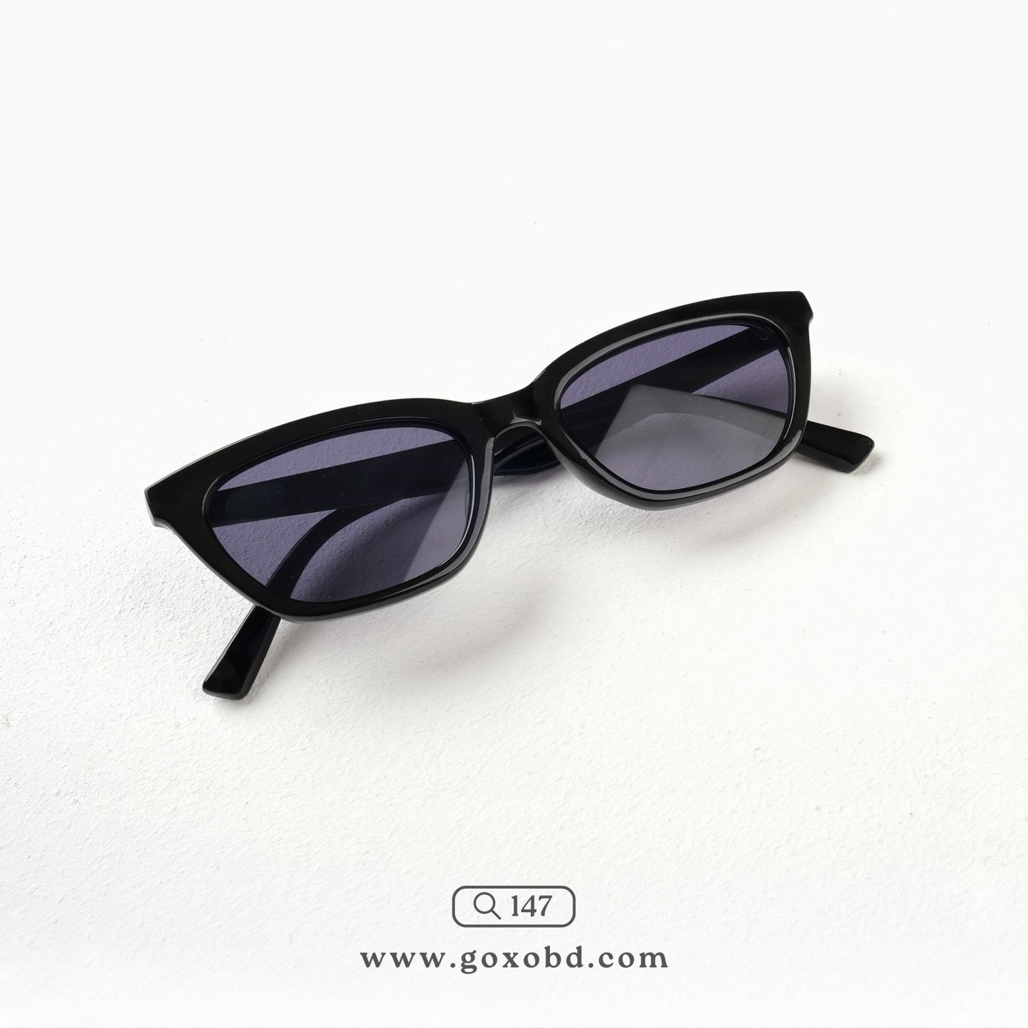 Cat Eye Narrow Black 147