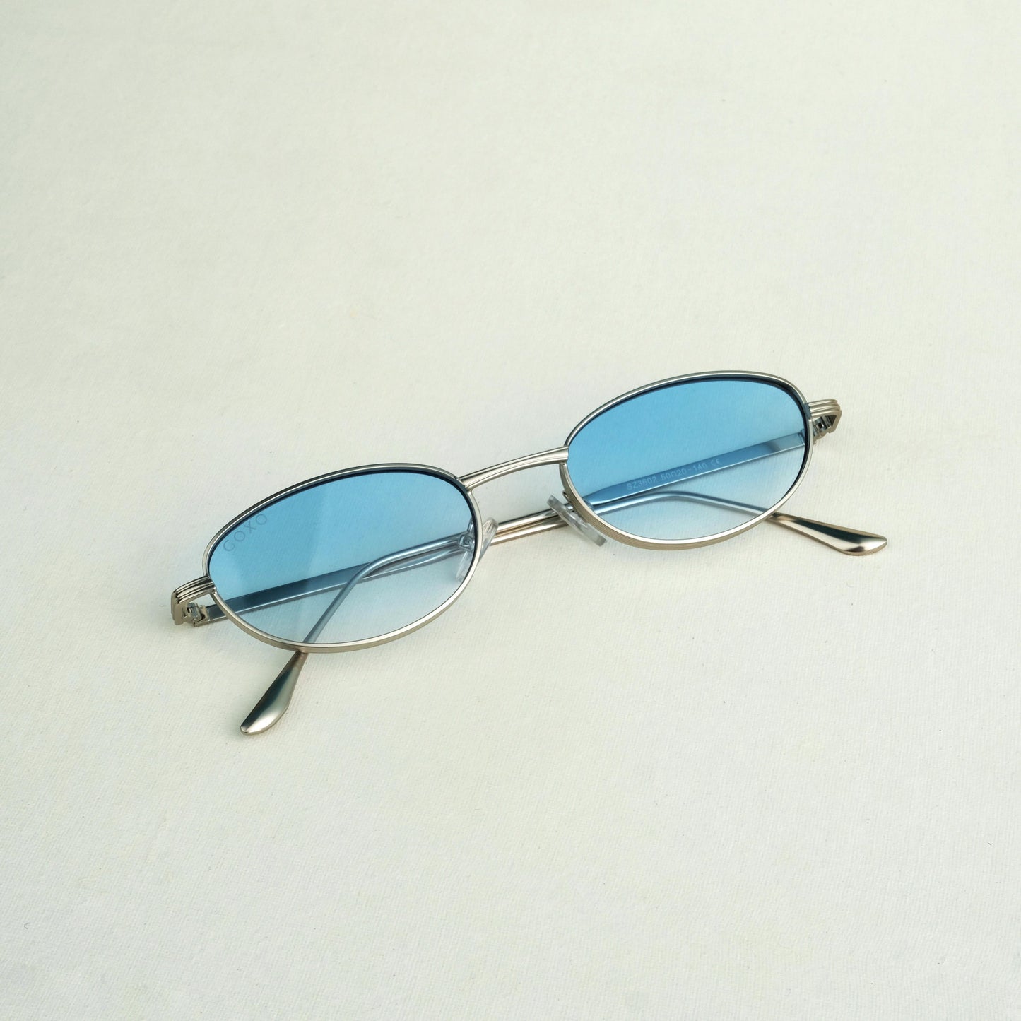 Metalic blue tinted shades 451
