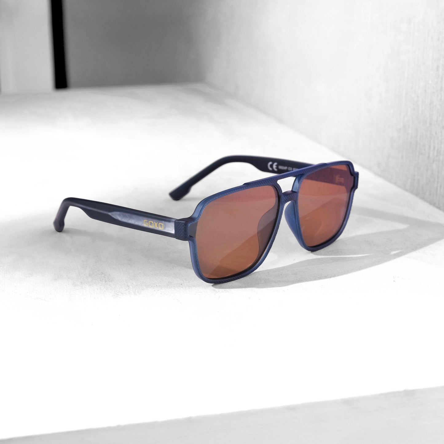 The navigator polarized 646