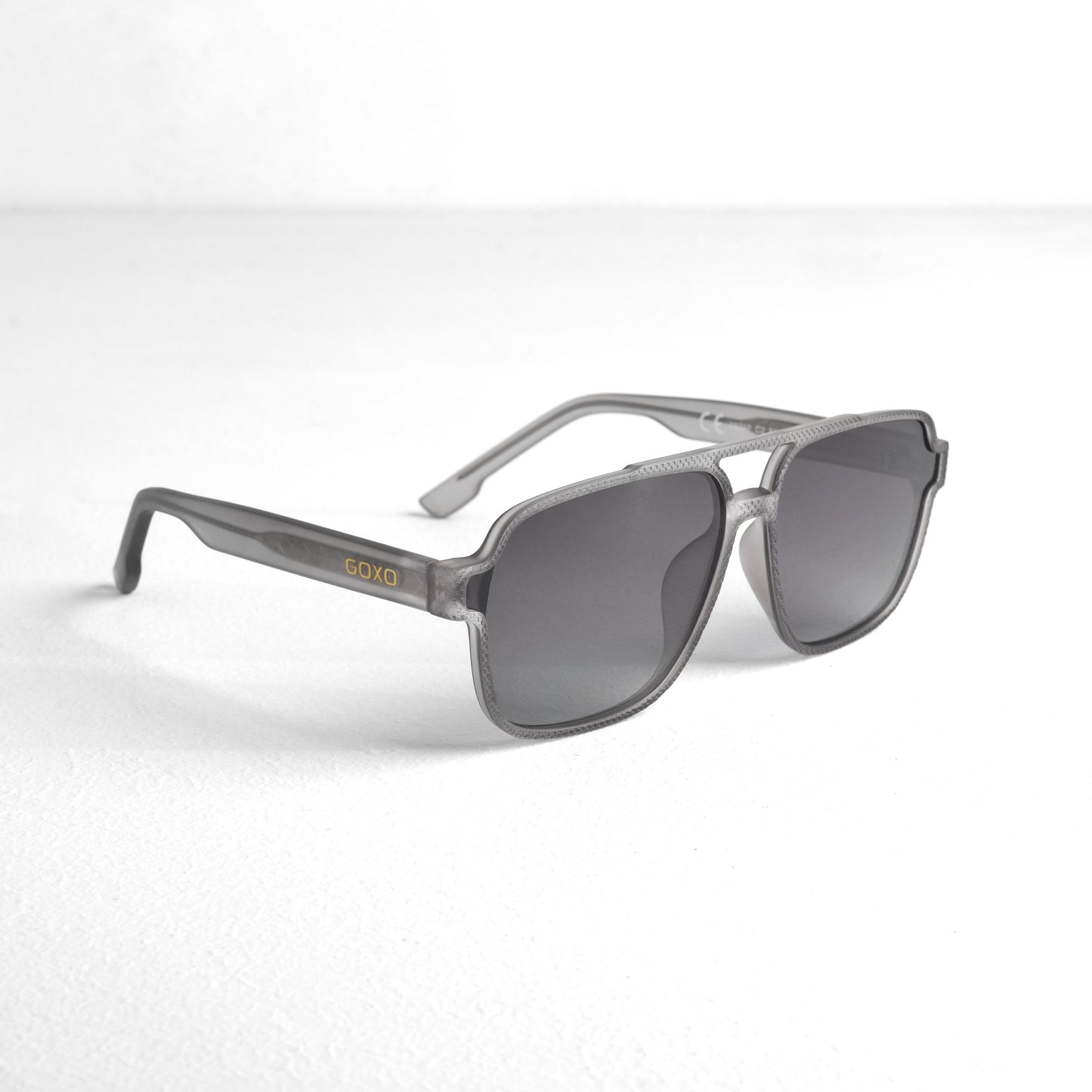 The navigator polarized Grey 647