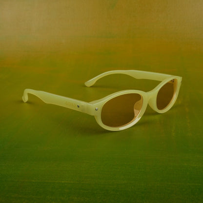 Ladies oval sunglasses lime green 152