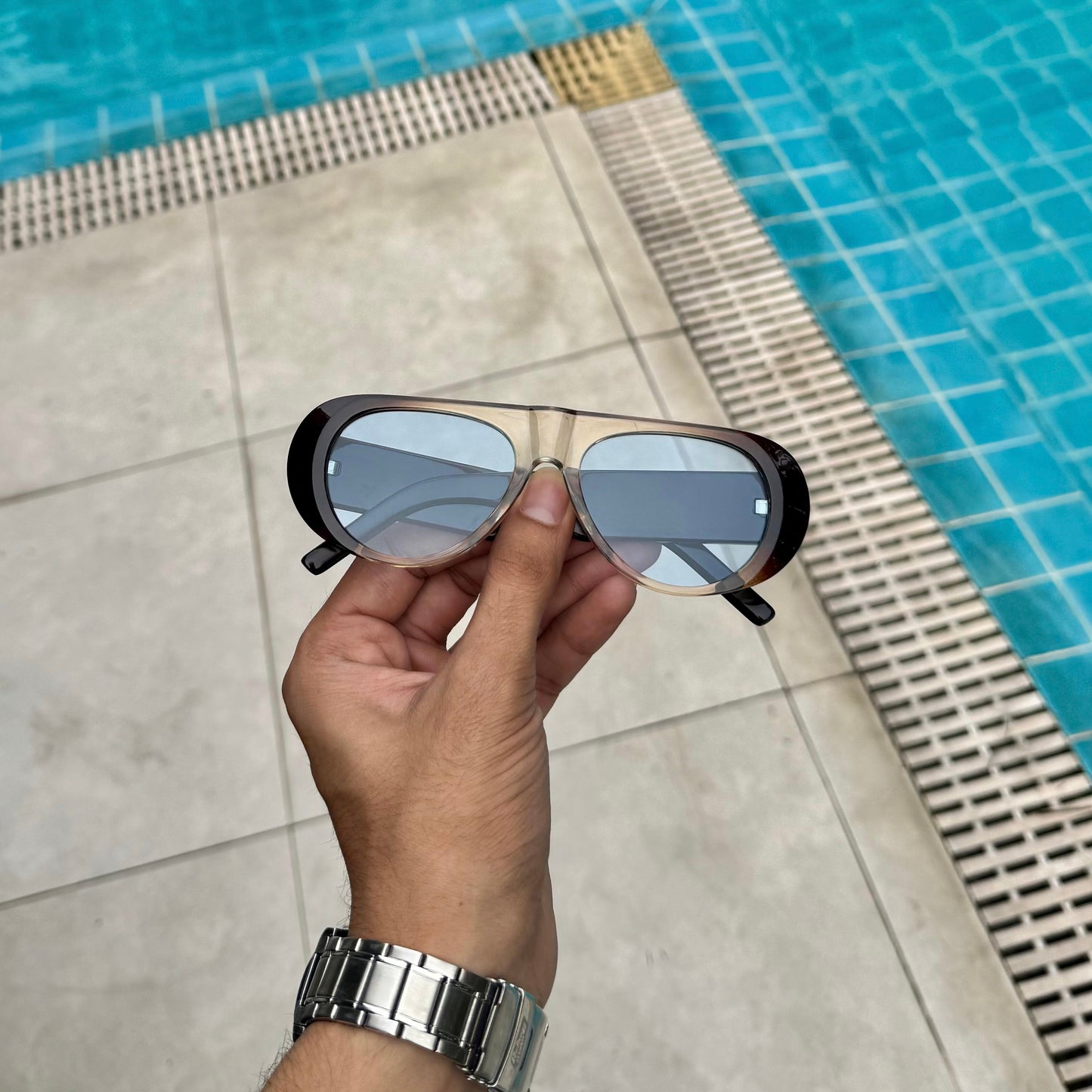 Oversize NV shades 828