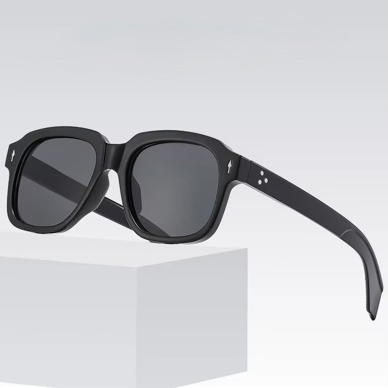 Black sunglasses 735