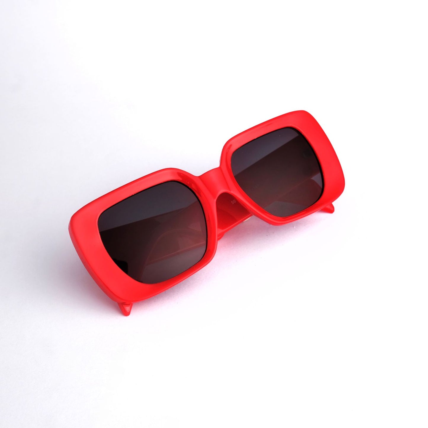 Oversized square red 652