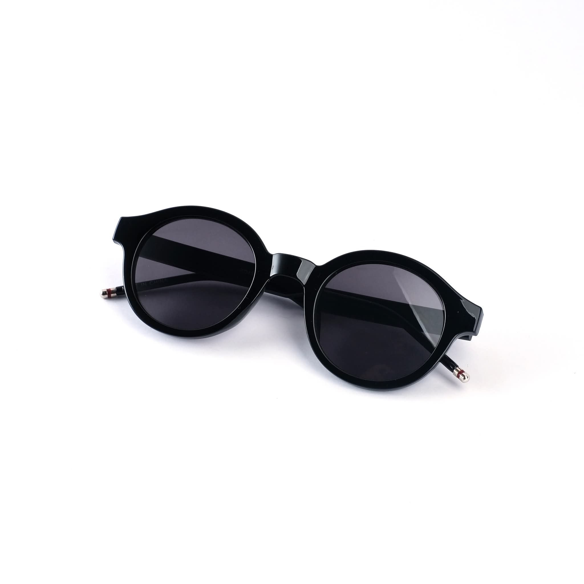 Round black sunglass 323