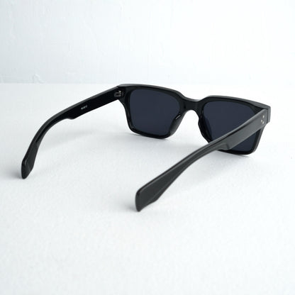 Black sunglasses c3