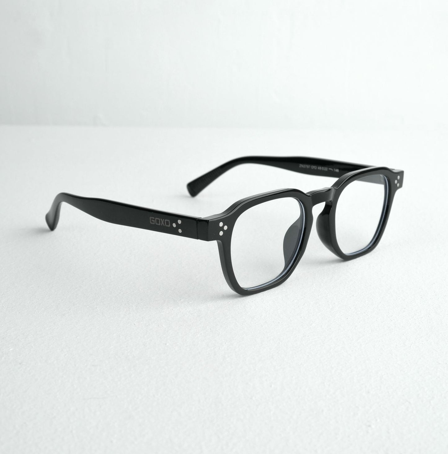 Black frames 139