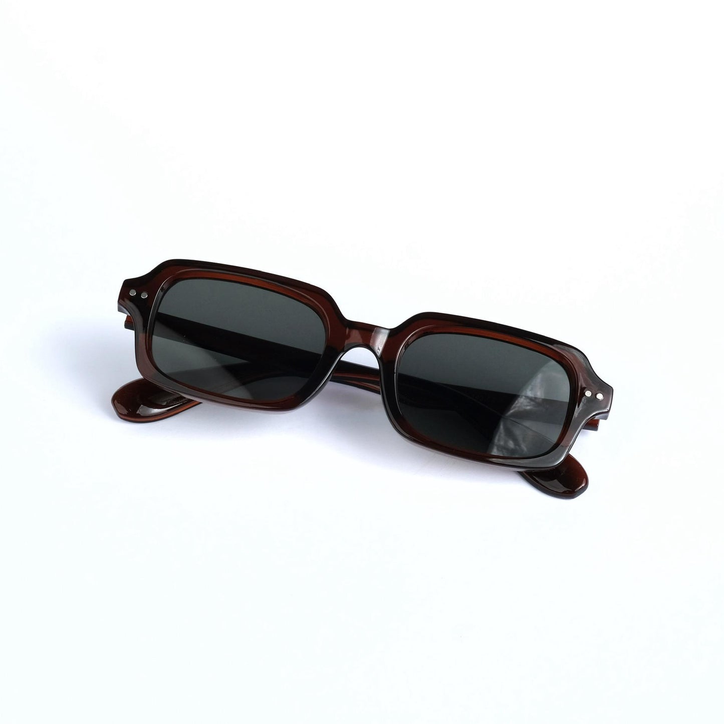 Square maroon 484