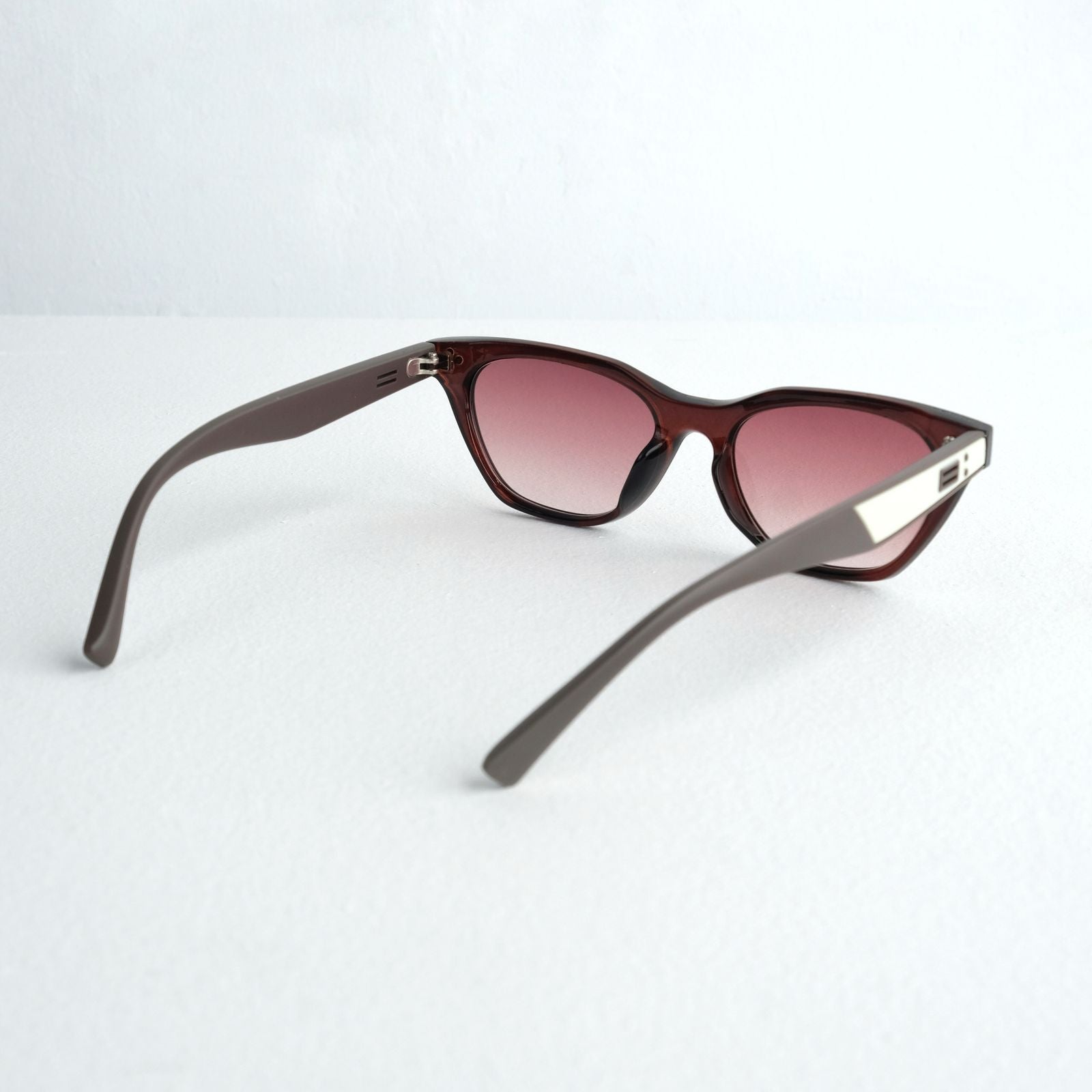 Ladies brown sunglasses c42