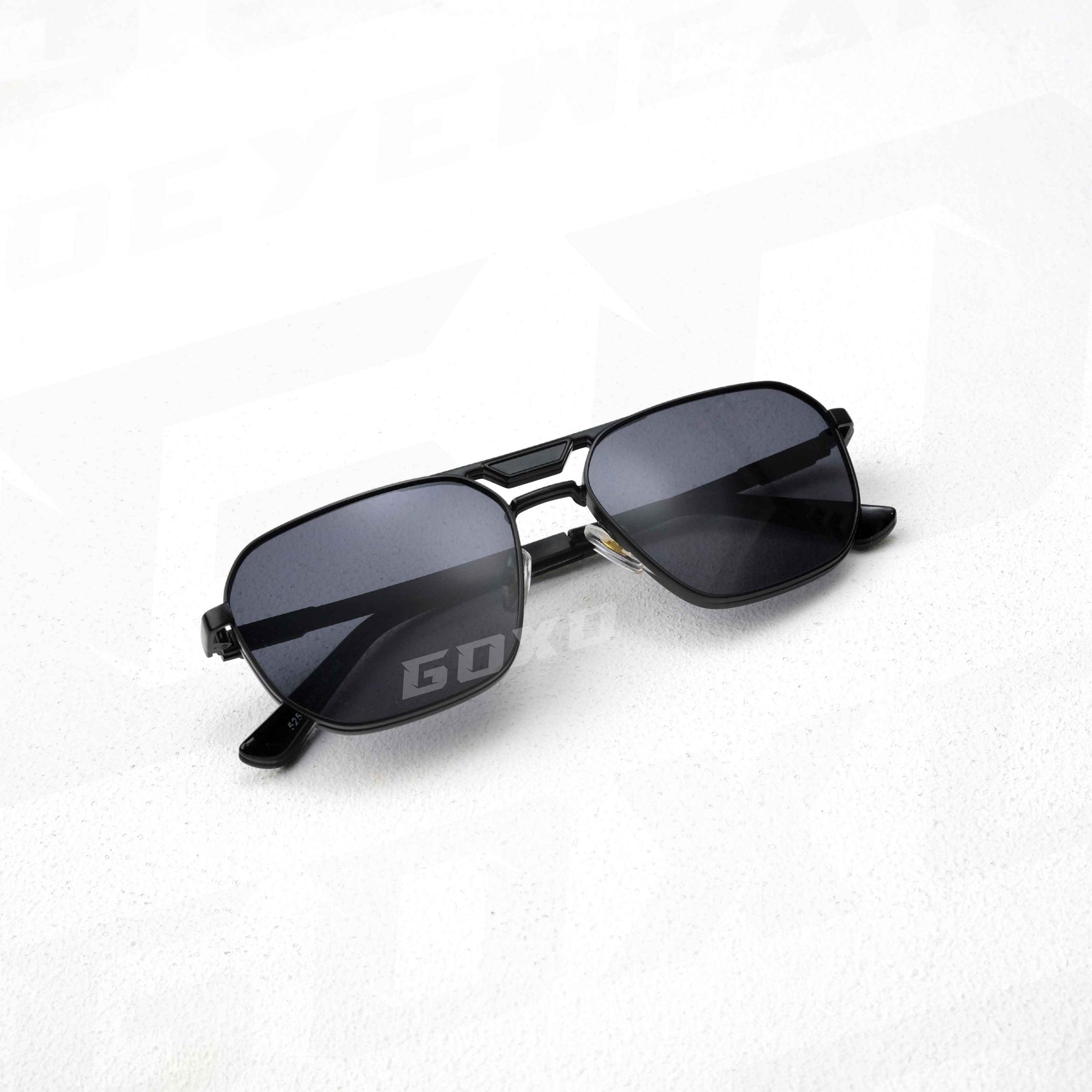 Medium black c50