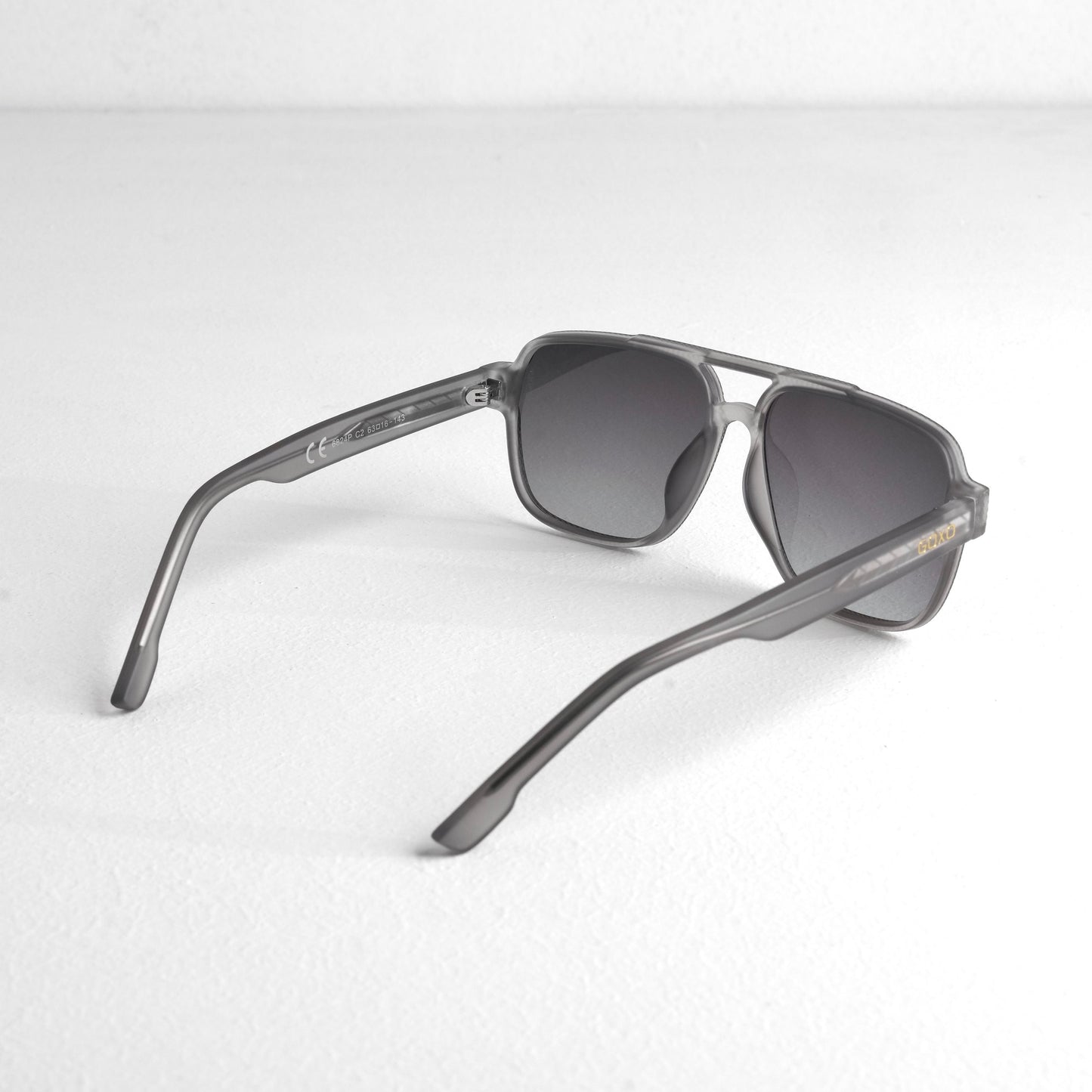 The navigator polarized Grey 647