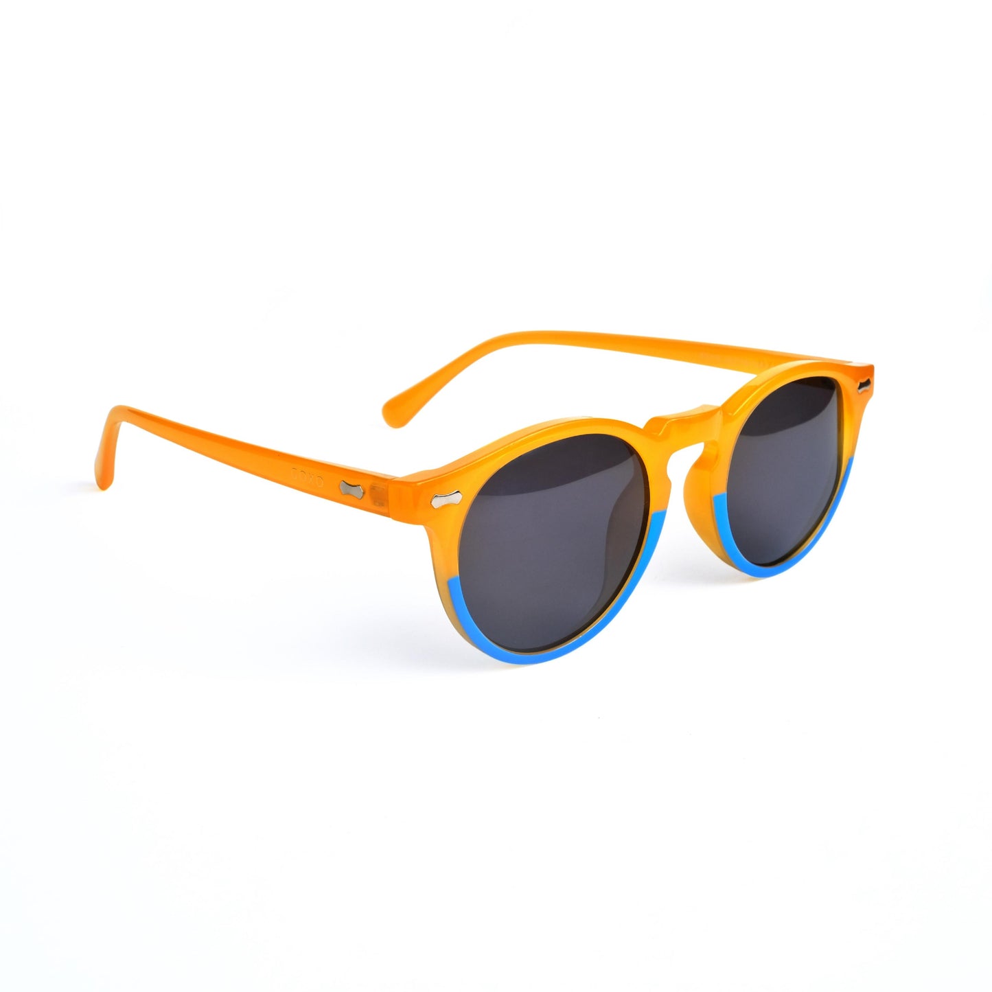 Orange-blue polarized 460
