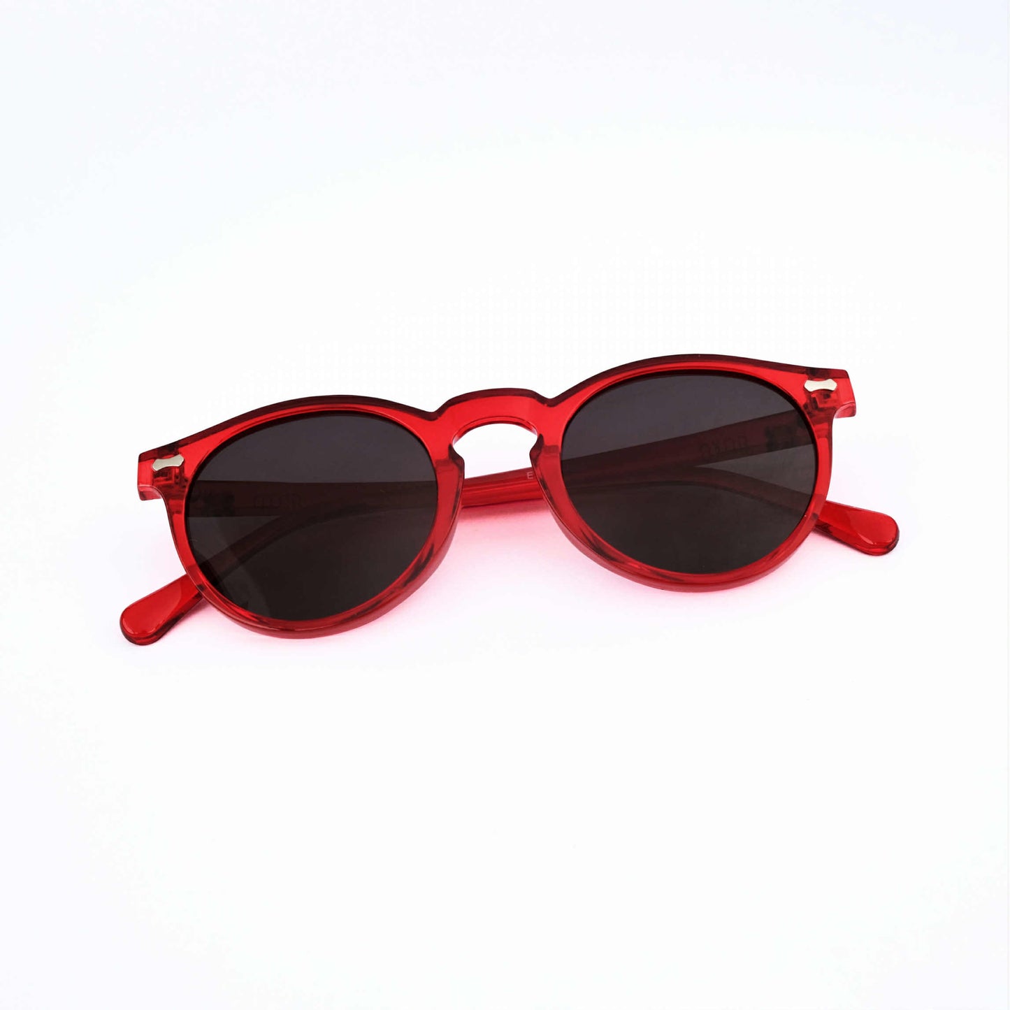 Translucent red polarized 456