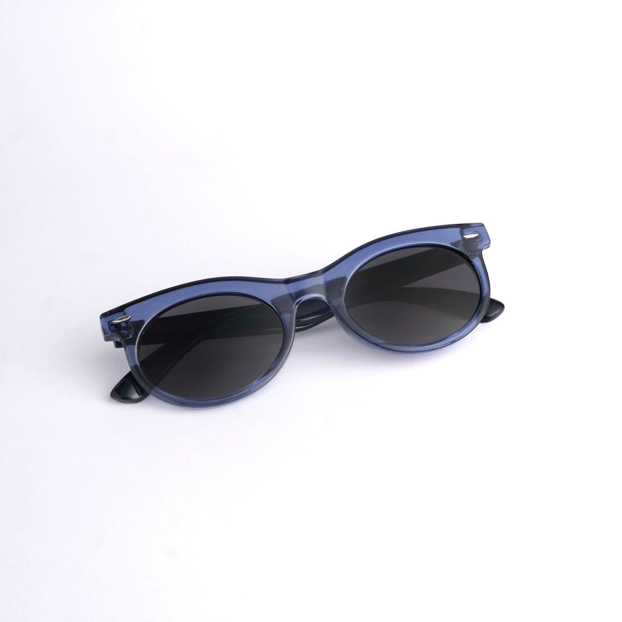Oval wayfarer 531