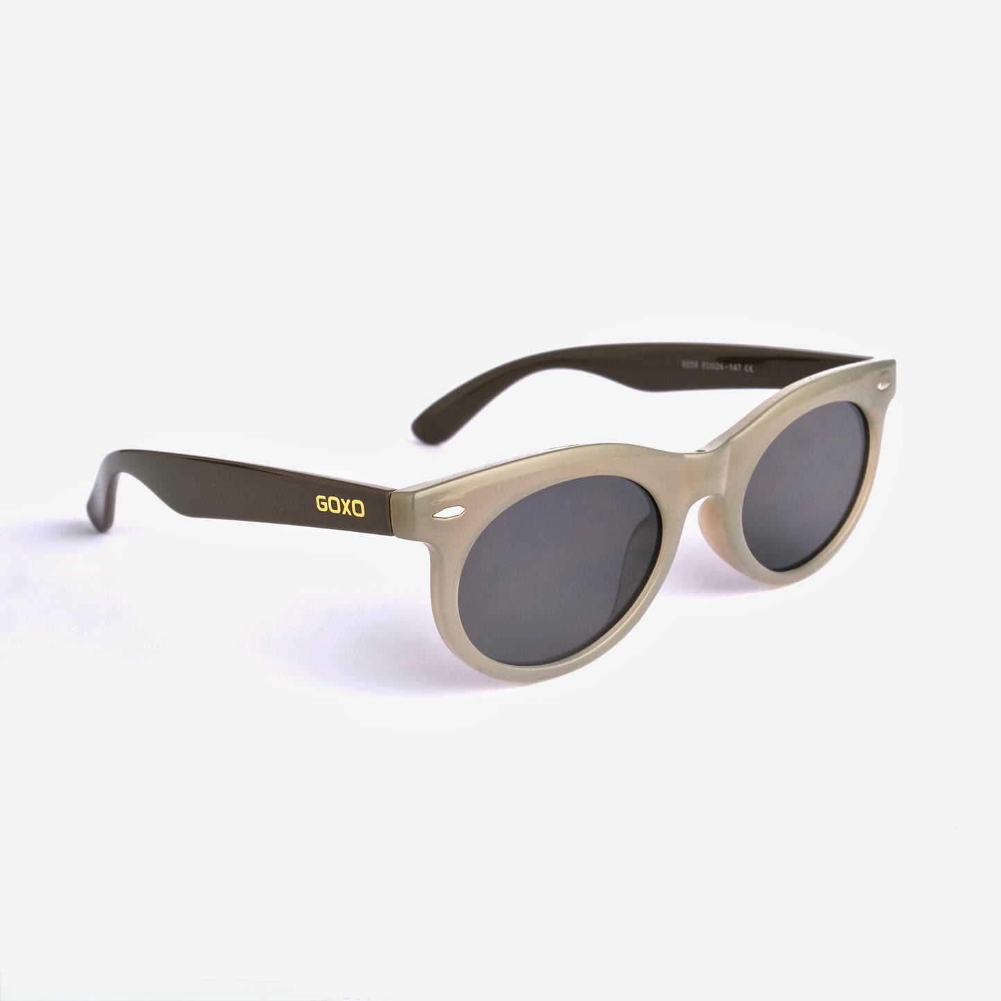 Oval wayfarer 530