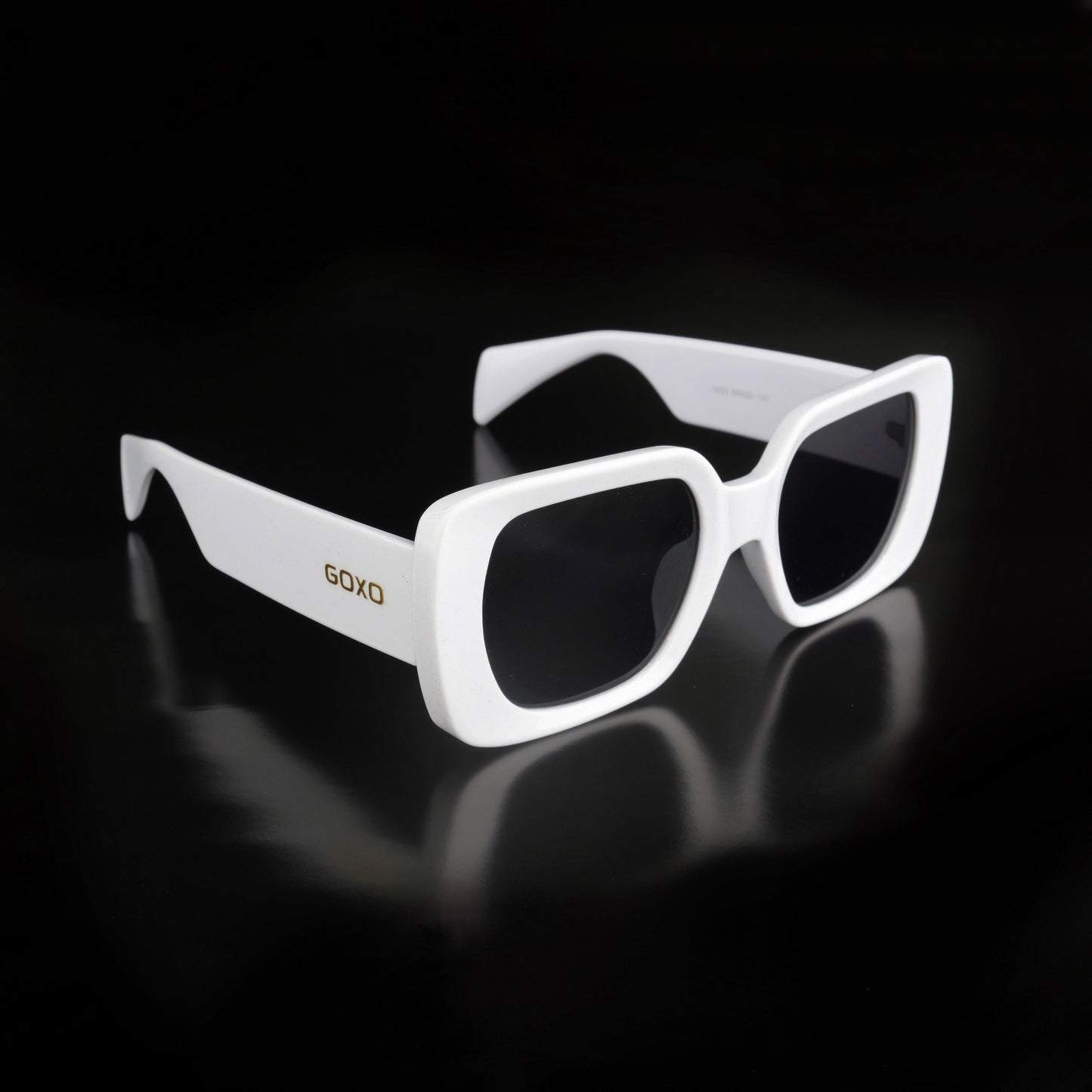 Oversized square white 653