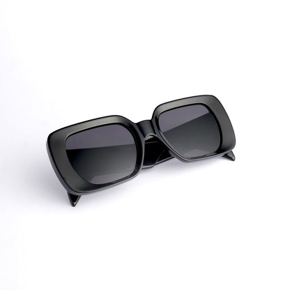 Oversized square black 650