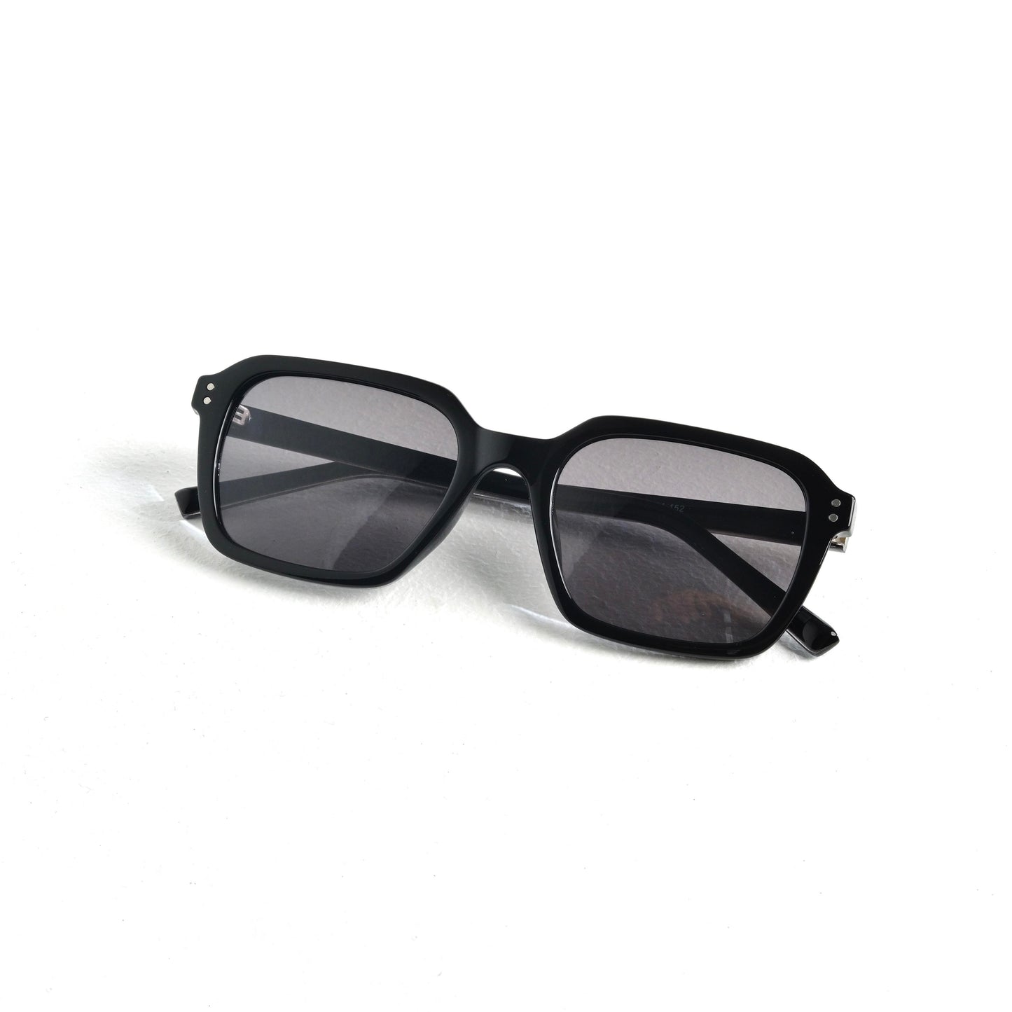 Azure black polarized 696