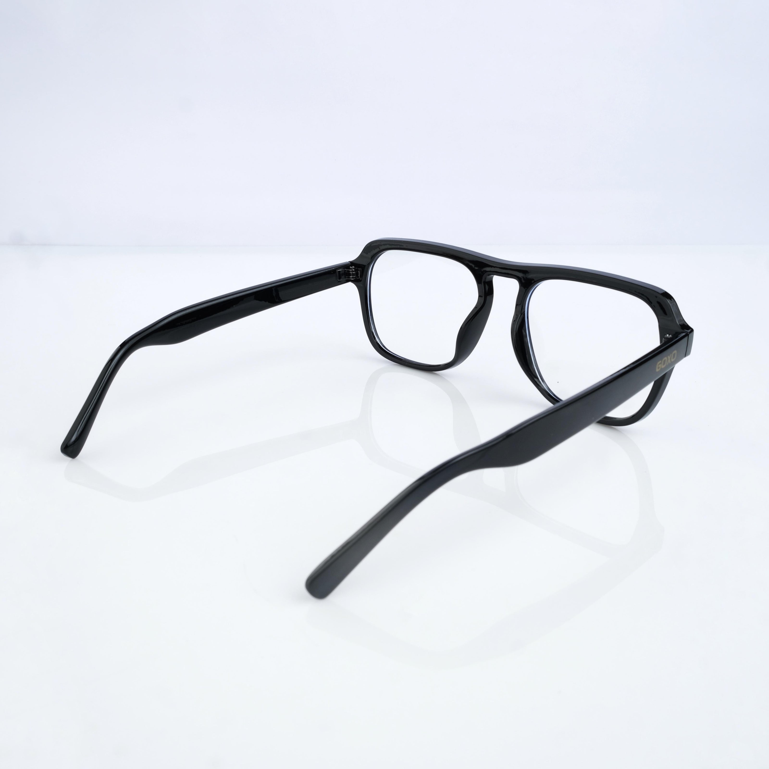Black Frames 561