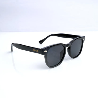 Square black sunglass 658